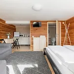 Woodvel House Palyanytsya