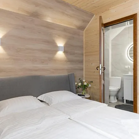 Konukevi Woodvel House