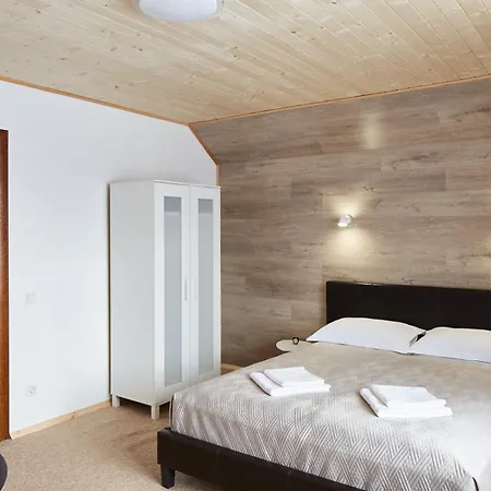 Guest house Woodvel House Palyanytsya