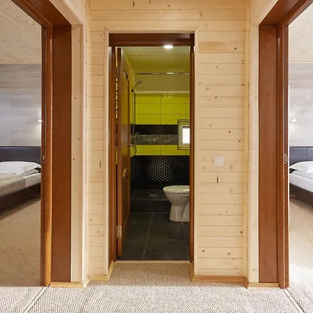 Guest house Woodvel House